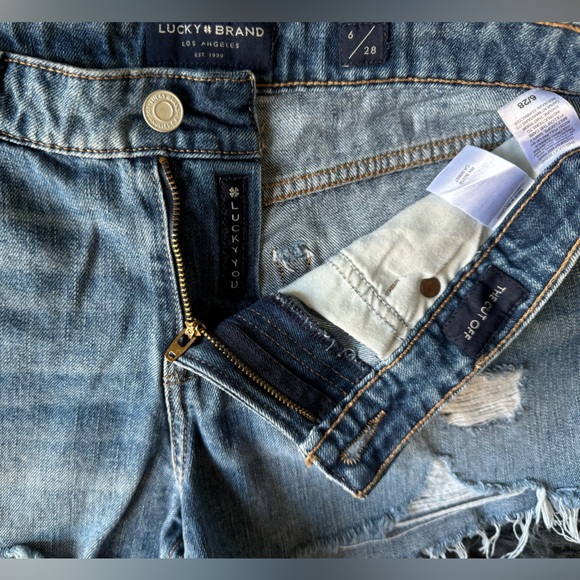 Lucky Brand Women’s Jean Shorts ‘The Cut Off’ Size 6/28. Preowned/Like NEW! - Picture 9 of 9